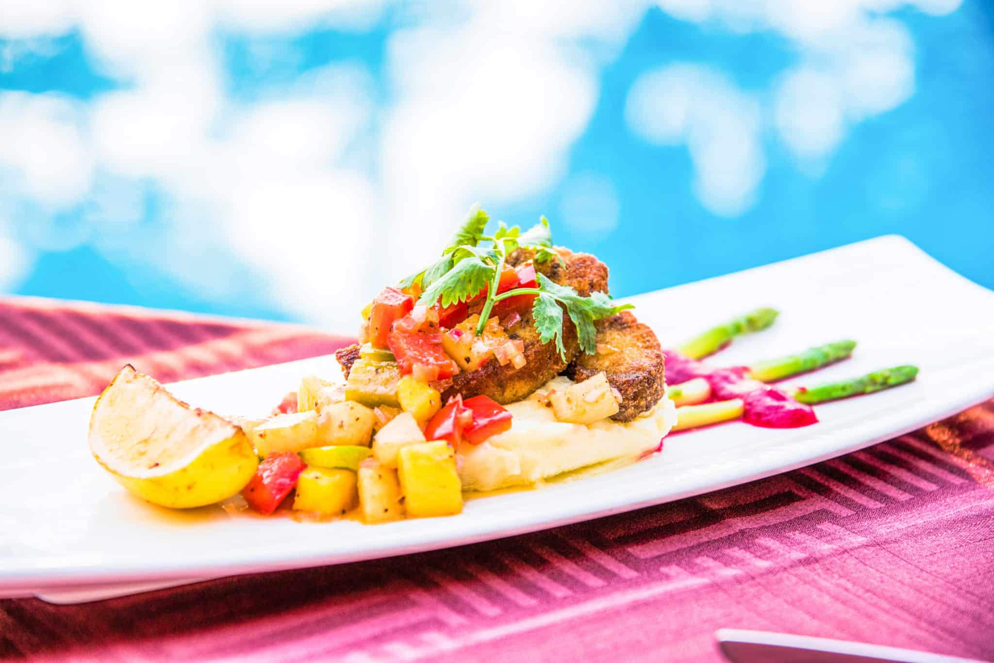 lomo de salmón con mango